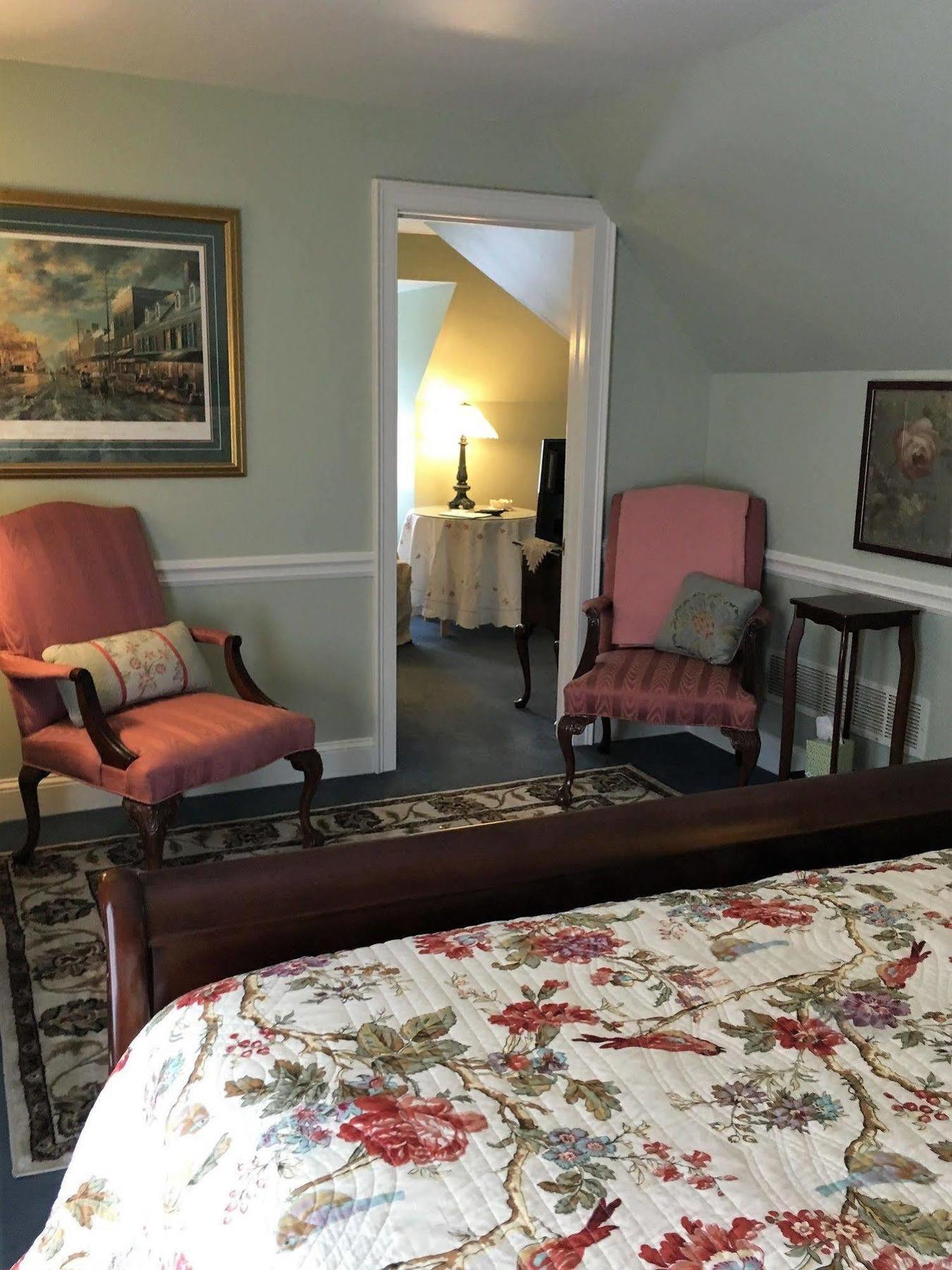 Parsonage Inn Bed And Breakfast Сент-Майклс Экстерьер фото