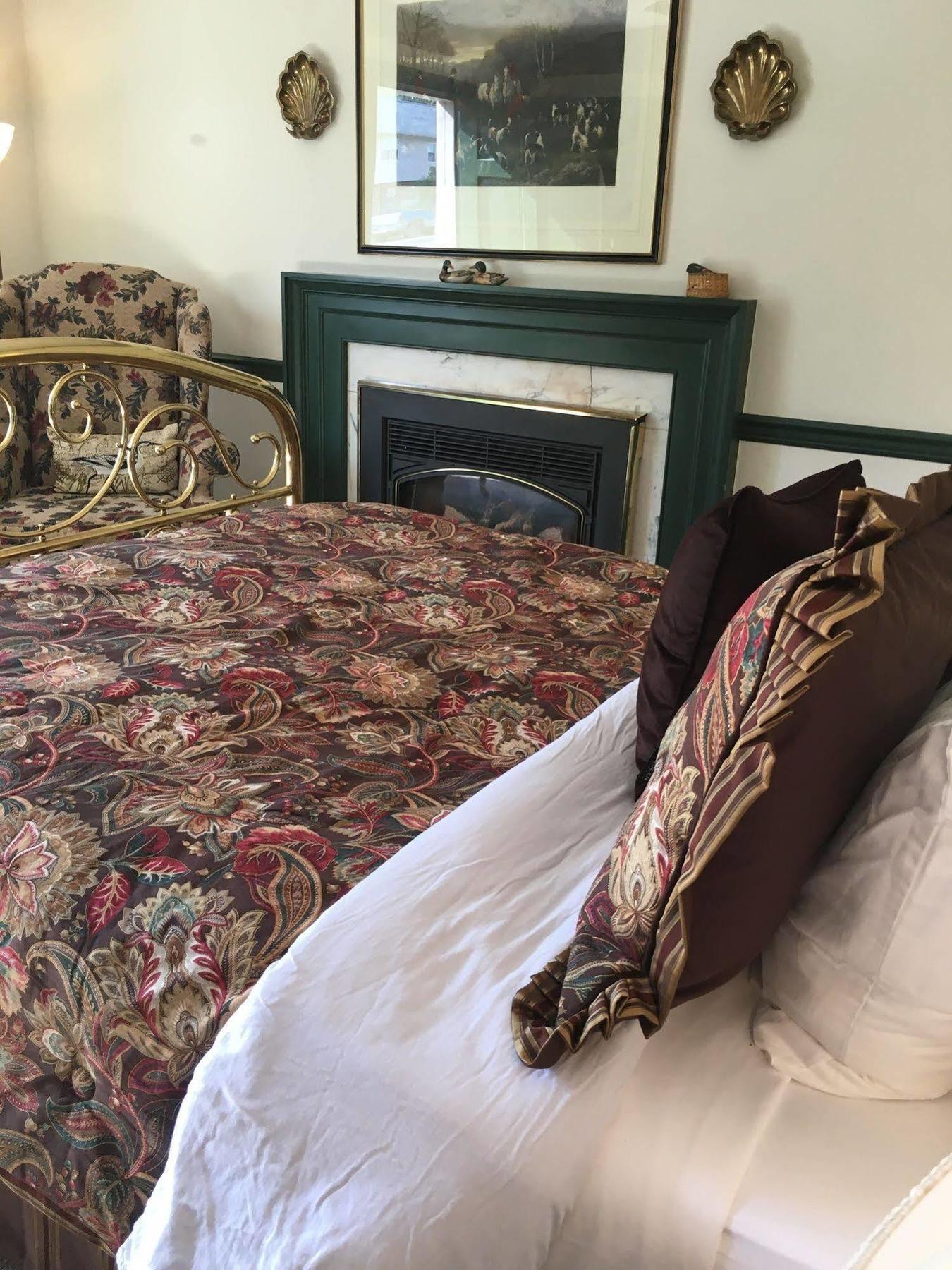 Parsonage Inn Bed And Breakfast Сент-Майклс Экстерьер фото